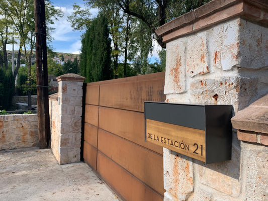 Modern Wall Mounted Mailbox Type 3