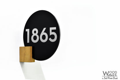 Aluminum (ACP) Address Signs with Solid Wood Mount
