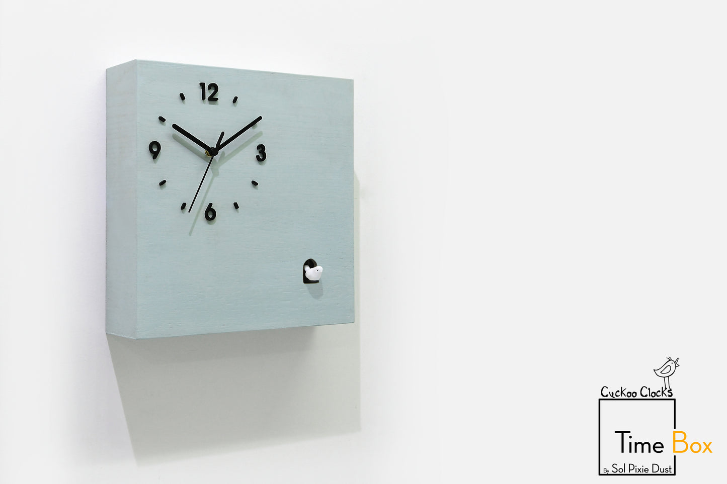 Time Box Modern Cuckoo Bird.  Cuckoo and Pendulum Wall Clock