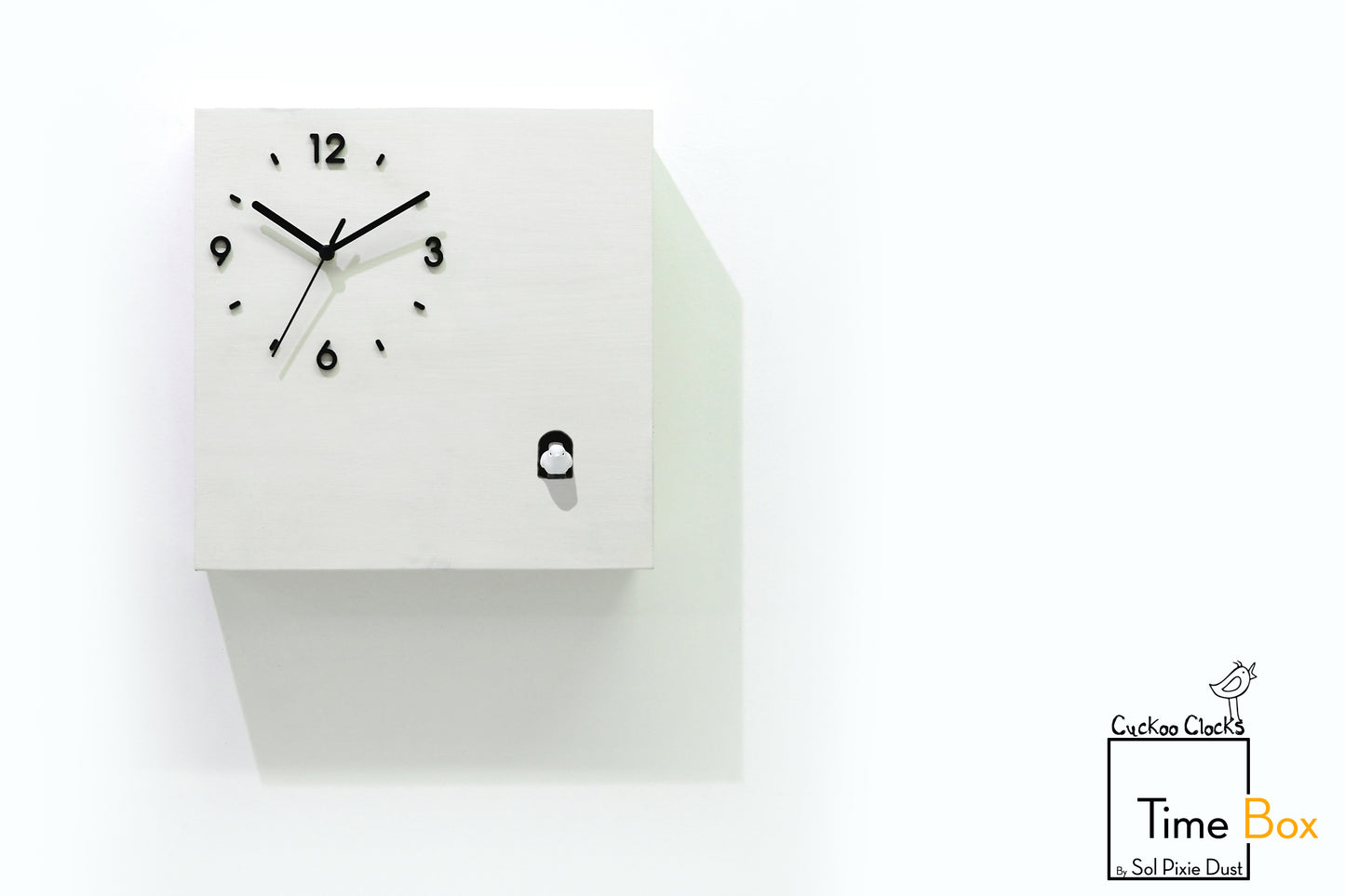 Time Box Modern Cuckoo Bird.  Cuckoo and Pendulum Wall Clock