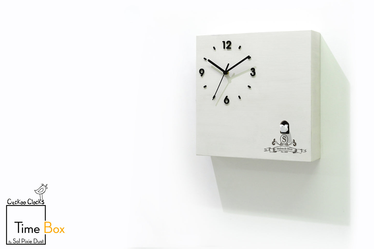 Time Box Modern Cuckoo Bird.  Cuckoo and Pendulum Wall Clock