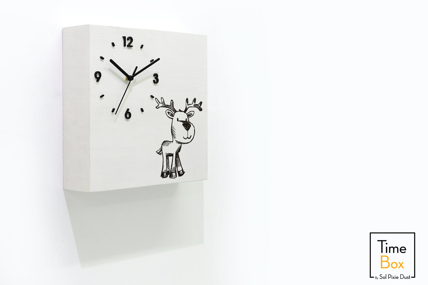Time Box Modern Cuckoo Bird.  Cuckoo and Pendulum Wall Clock