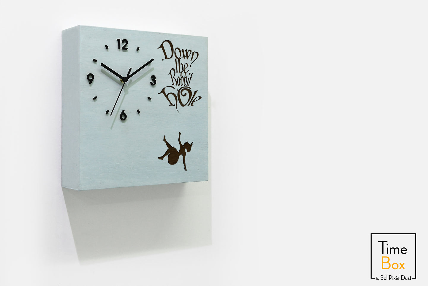 Time Box Modern Cuckoo Bird.  Cuckoo and Pendulum Wall Clock