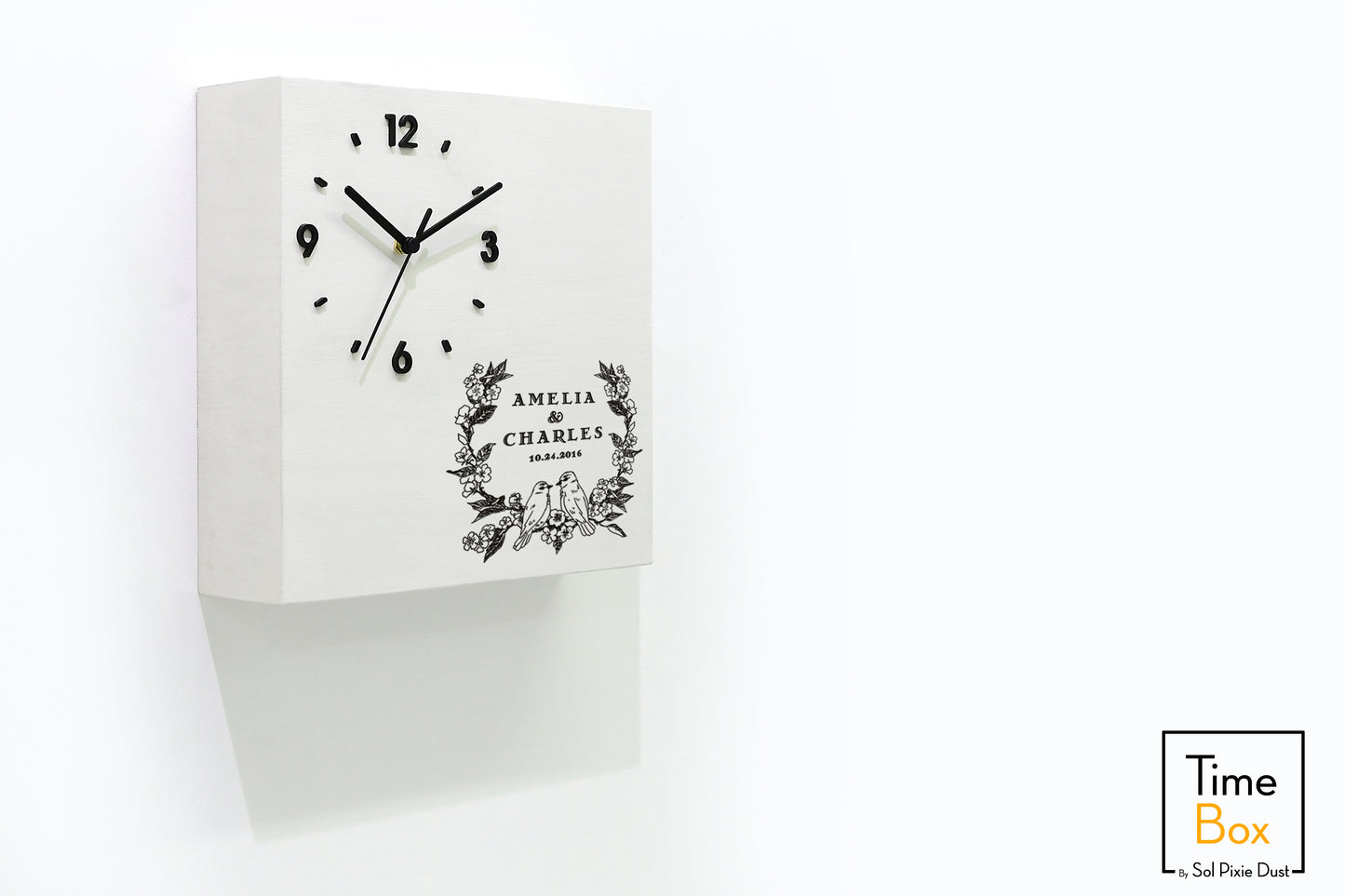 Time Box Modern Cuckoo Bird.  Cuckoo and Pendulum Wall Clock