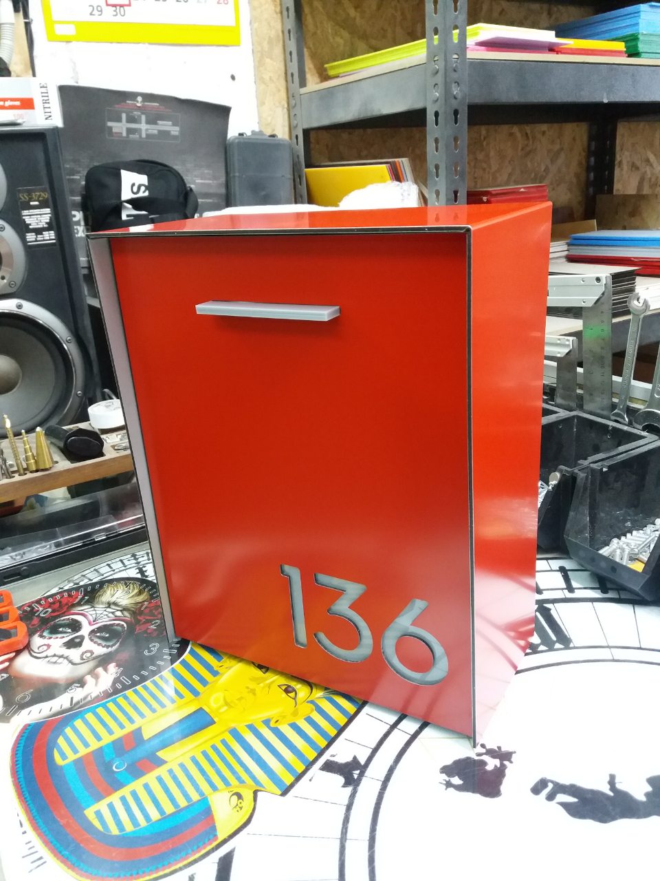 Modern Wall Mounted Mailbox Type 2