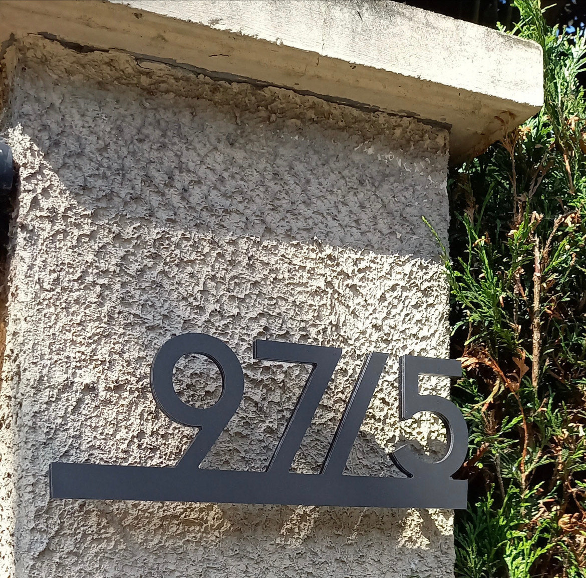 Underline House Numbers - LED Signs with Name / Address
