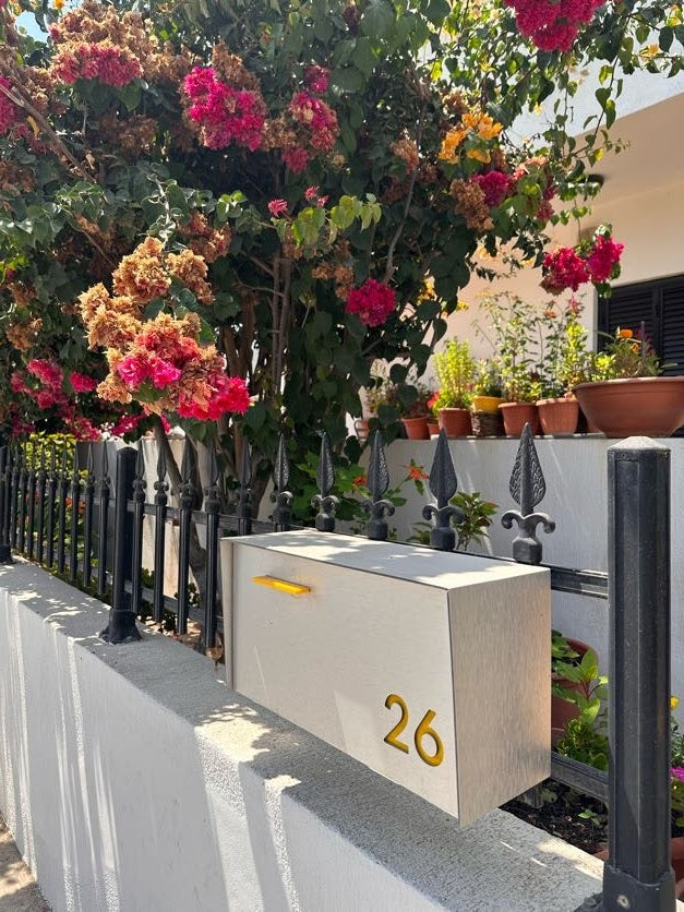 Modern Wall Mounted Mailbox Type 3