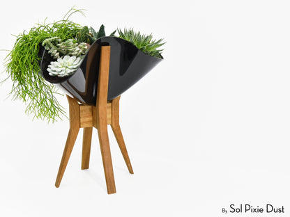 Modern Floor Planter with Wooden Legs