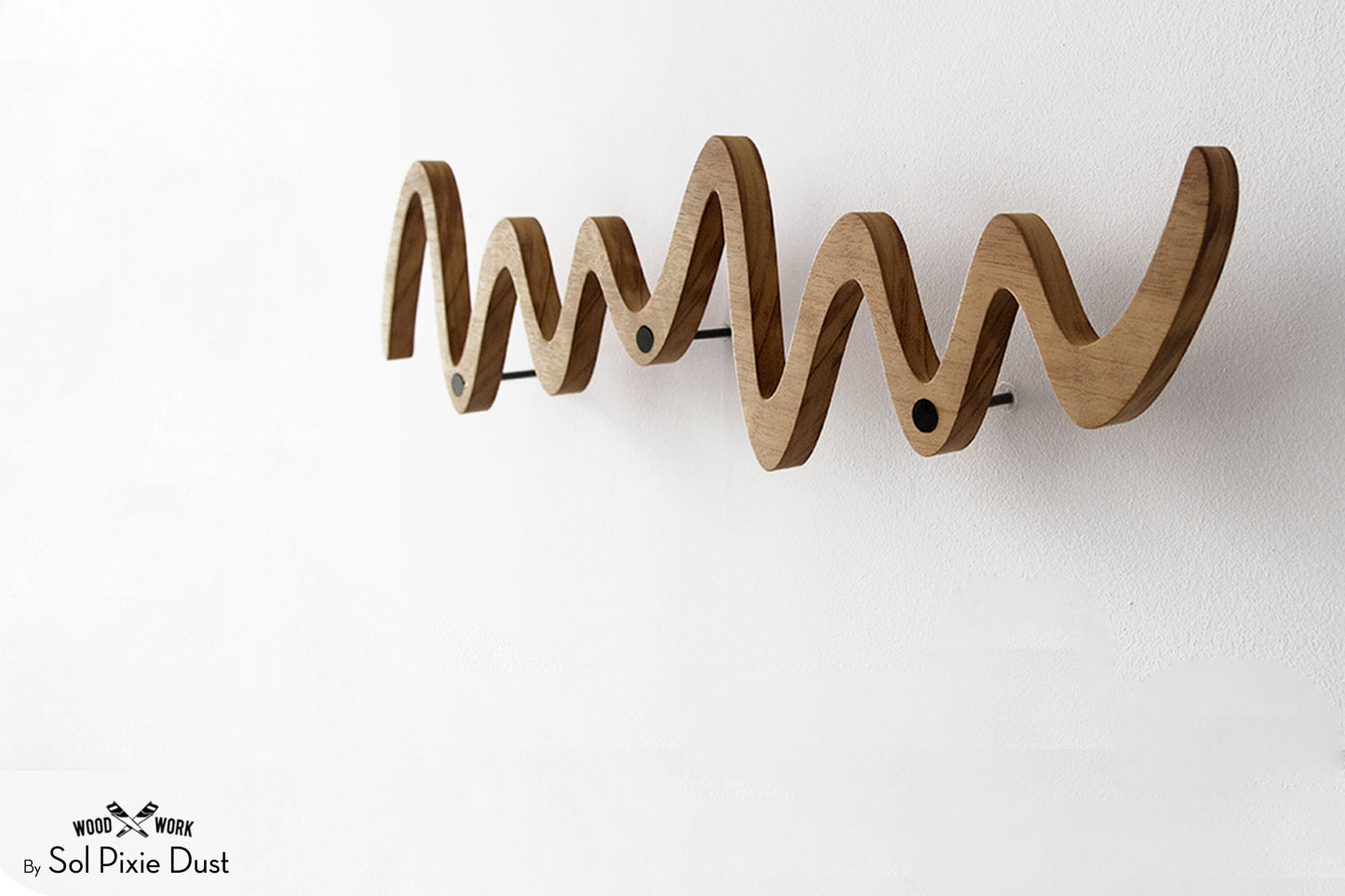 Wall Pegs and Racks - Zig Zag