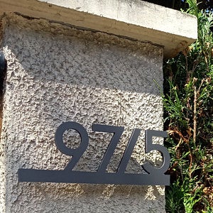 Underline House Numbers - LED Signs with Name / Address