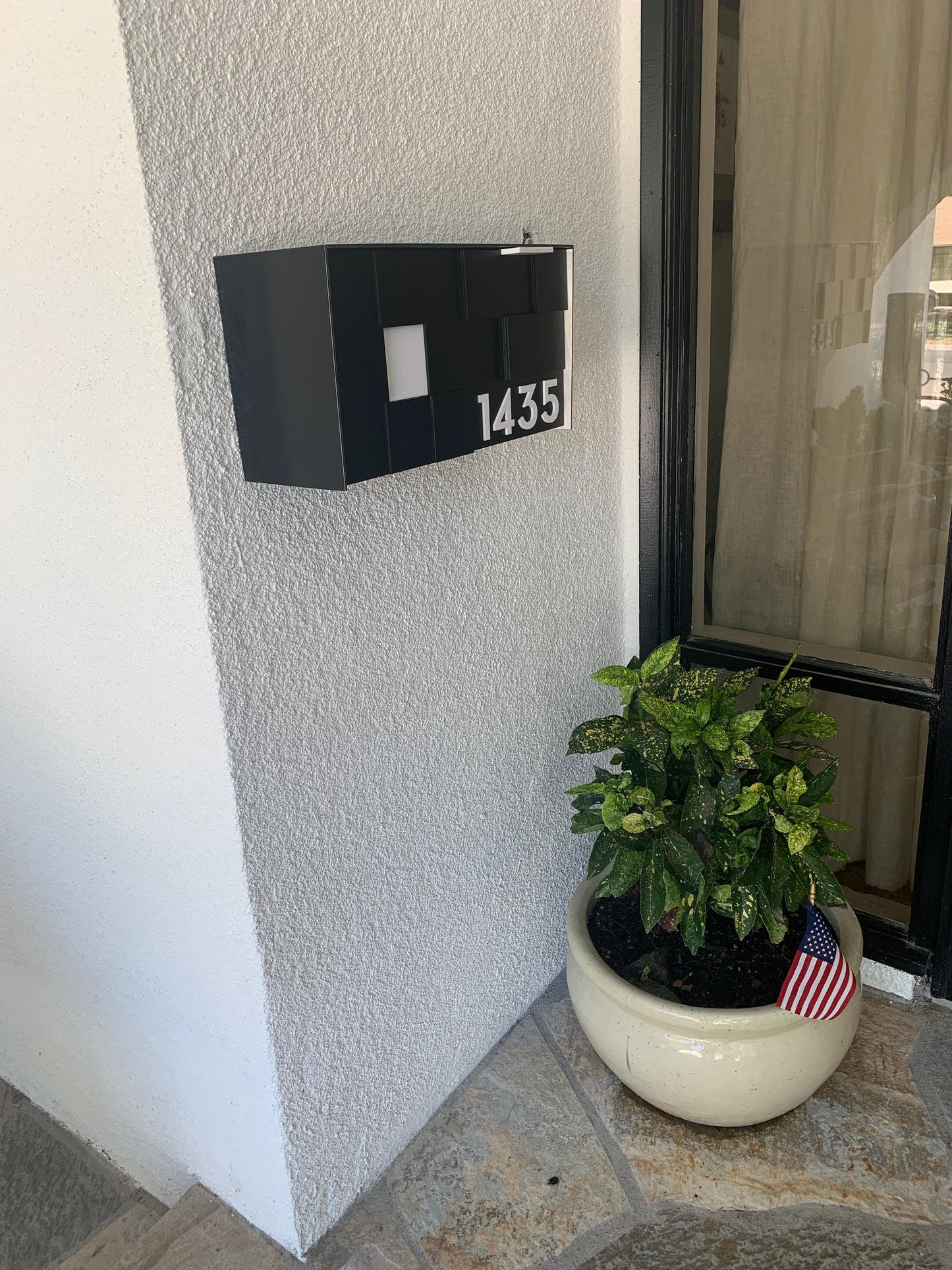 Modern Wall Mounted Mailbox Type 3