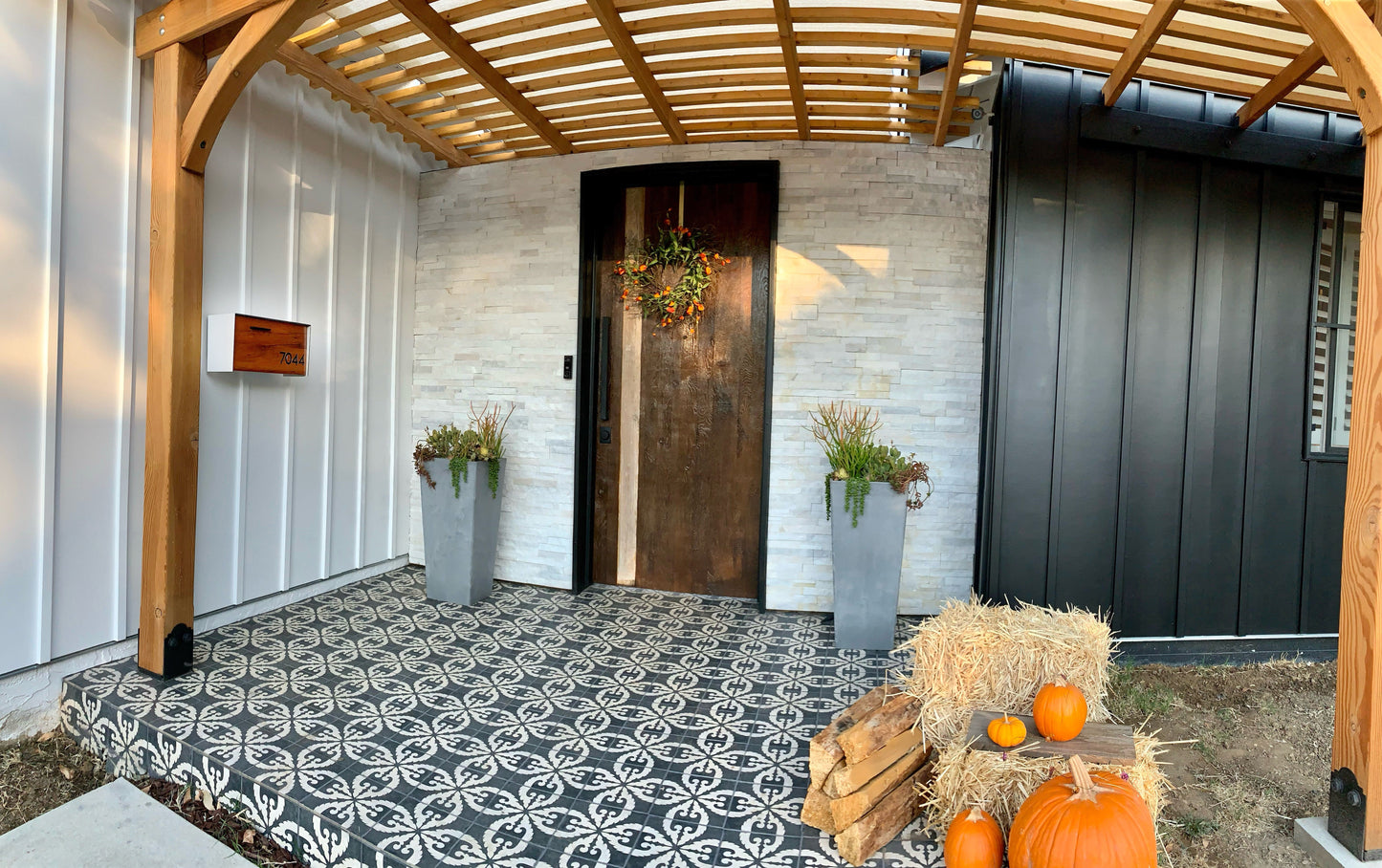 Modern Wall Mounted Mailbox Type 3