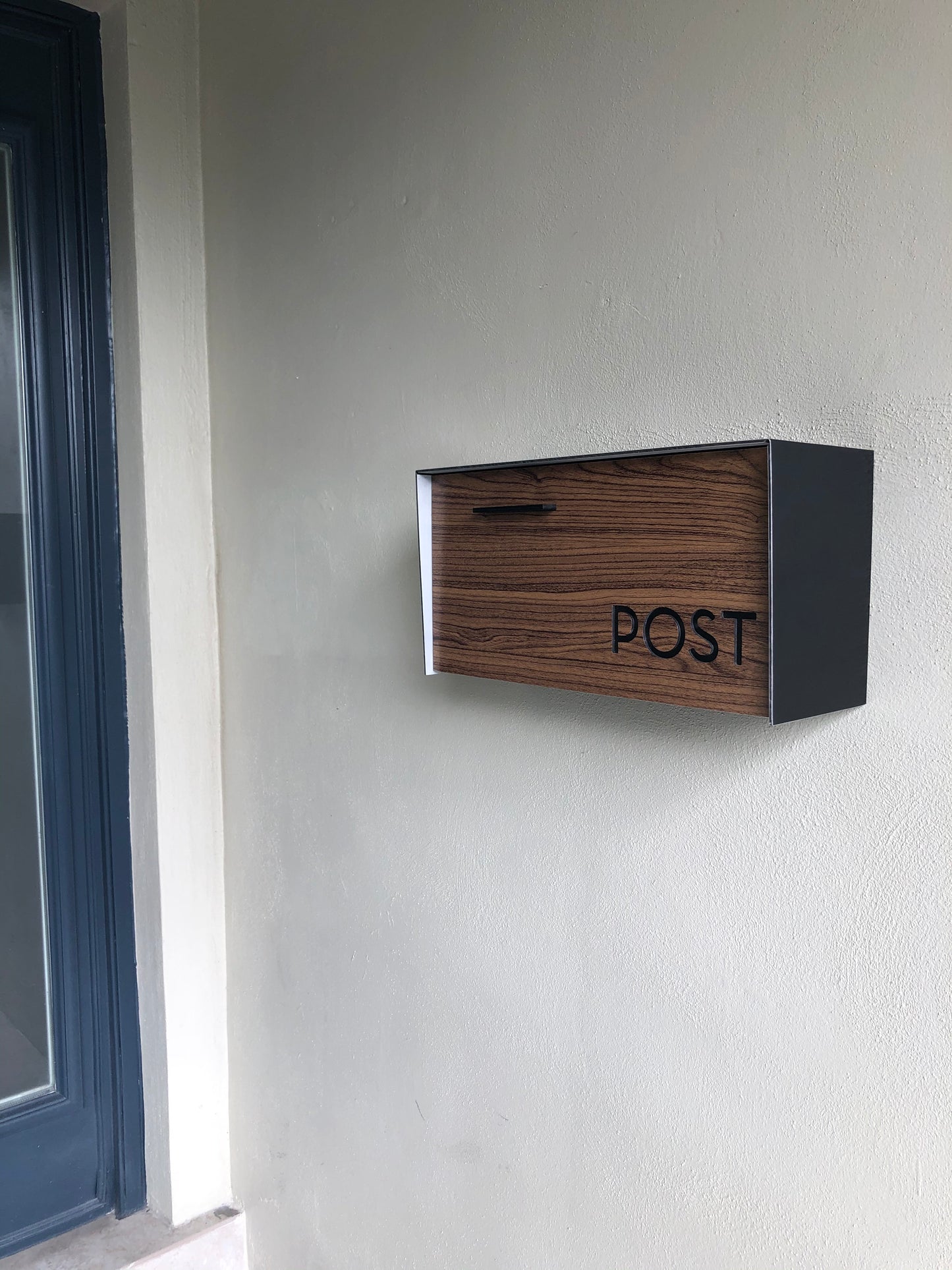 Modern Wall Mounted Mailbox Type 3