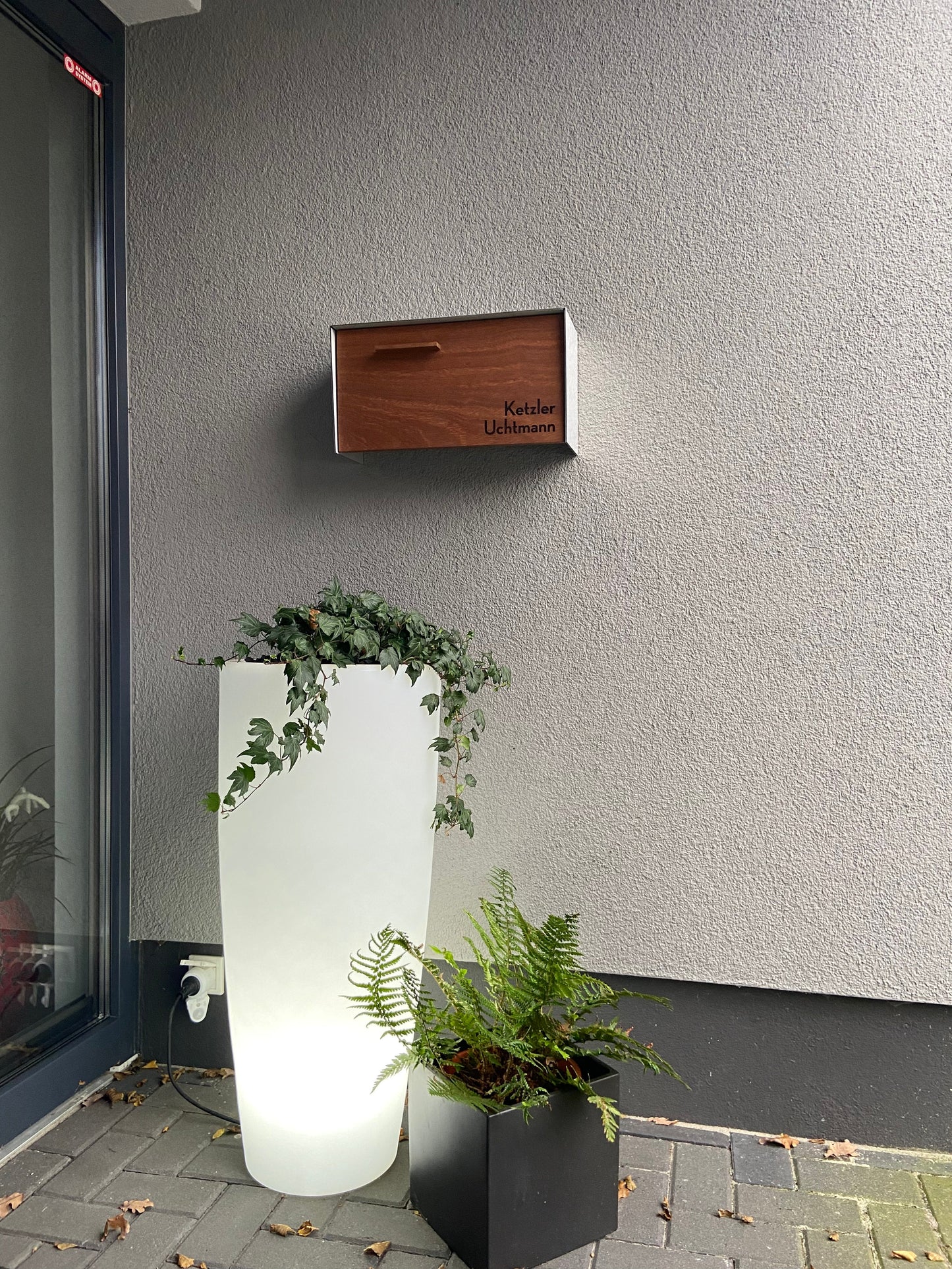 Modern Wall Mounted Mailbox Type 3