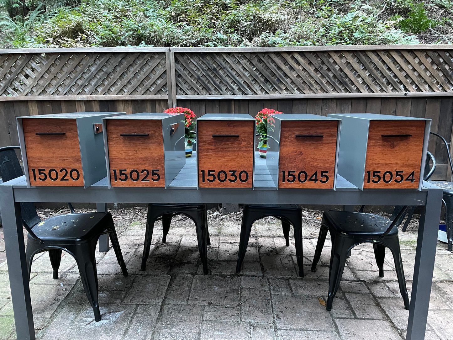 Modern Post Mounted Mailbox  - Contemporary Post Mounted Mailbox Type 4