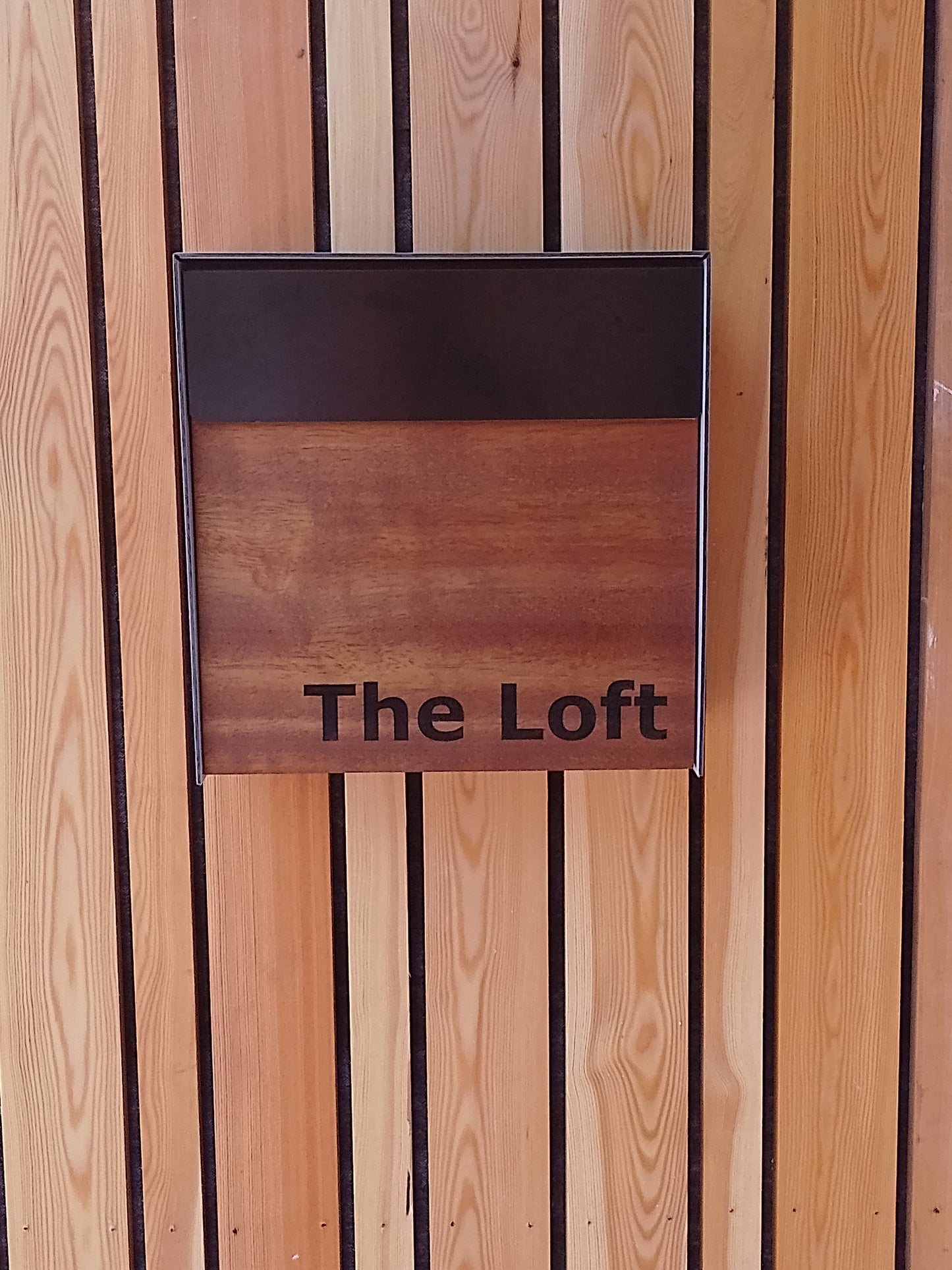 Type 1 - Wall Mounted Mailbox with Custom Door Styles & Body Colors