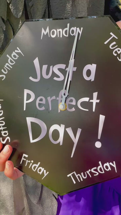 Day of The Week Clock - Who Cares? I'm retired - Round Day Clock