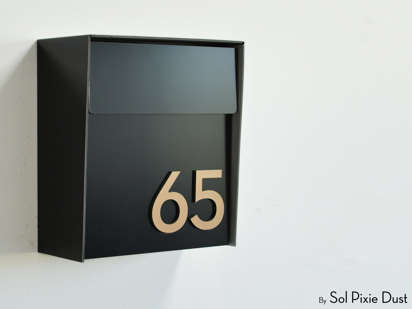 Modern Wall Mounted Mailbox Type 1 EU