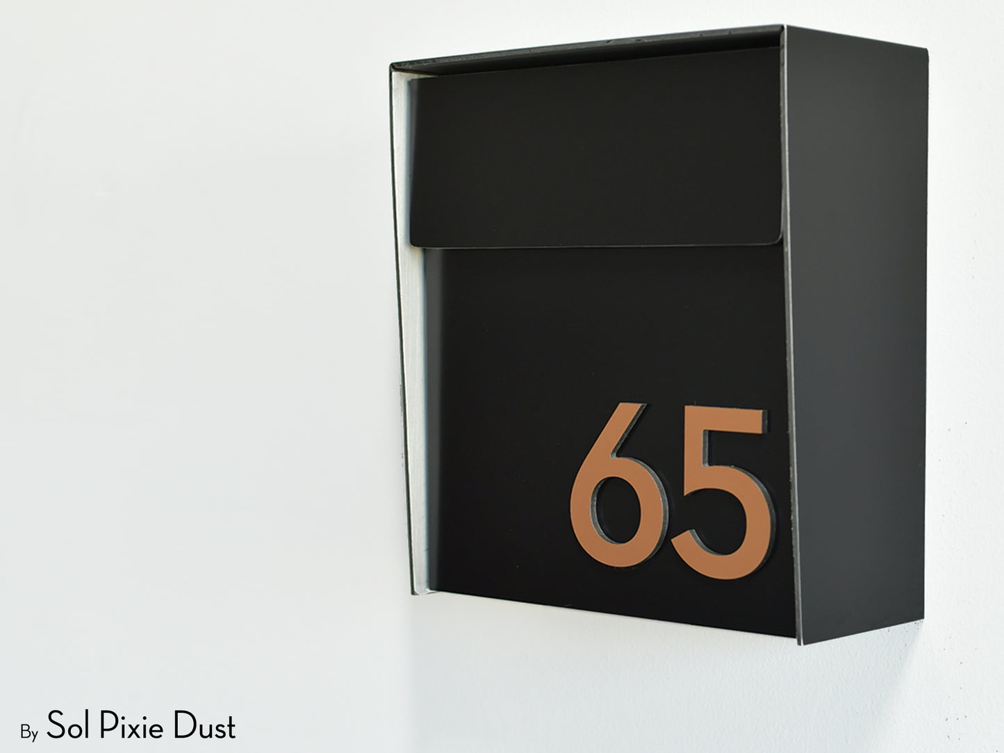 Modern Wall Mounted Mailbox Type 1 EU