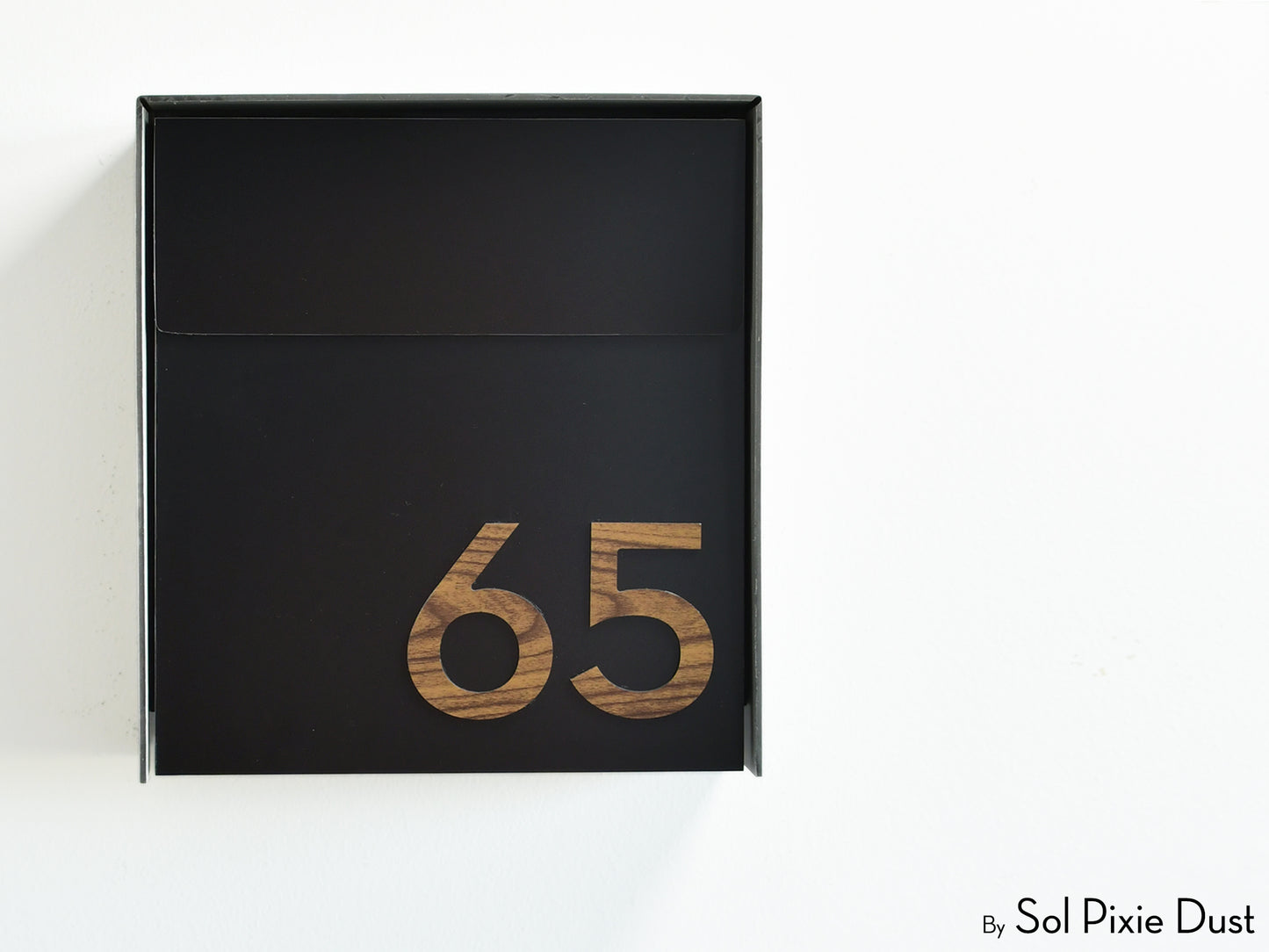 Modern Wall Mounted Mailbox Type 1 EU