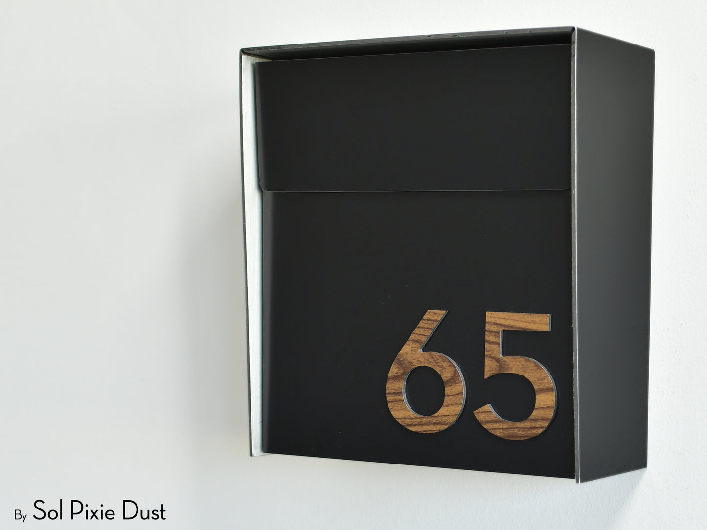 Modern Wall Mounted Mailbox Type 1 EU