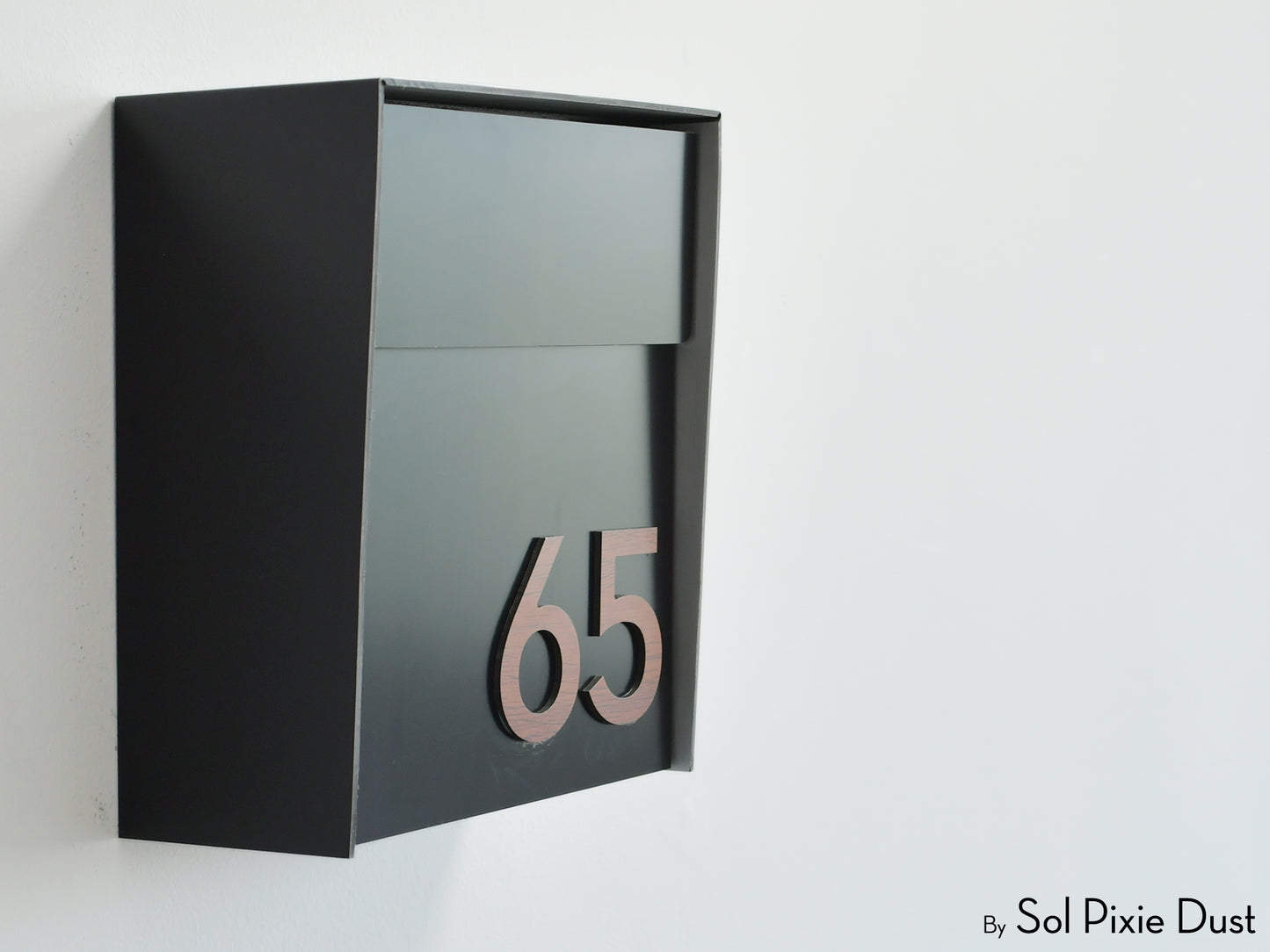 Modern Wall Mounted Mailbox Type 1 EU