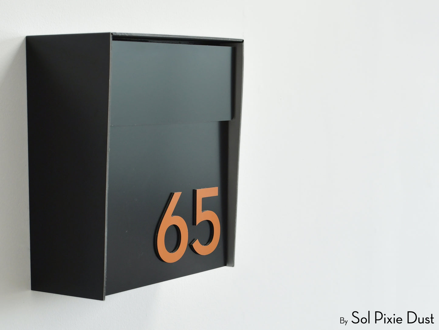 Modern Wall Mounted Mailbox Type 1 EU