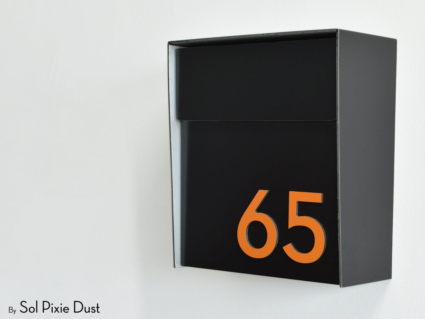 Modern Wall Mounted Mailbox Type 1 EU