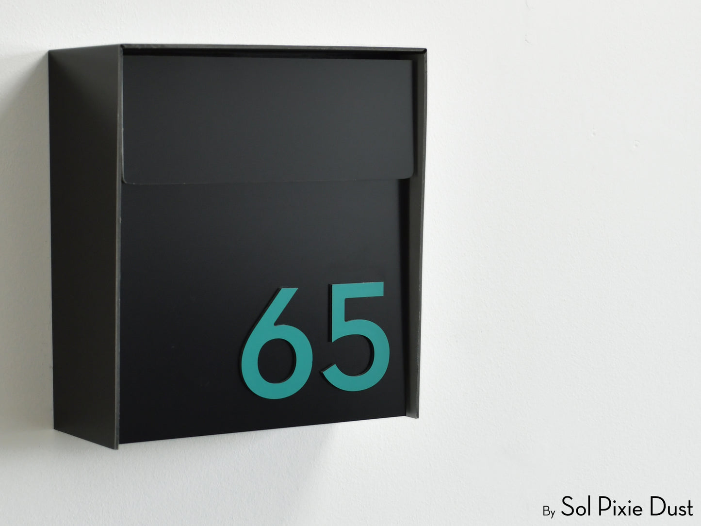 Modern Wall Mounted Mailbox Type 1 EU