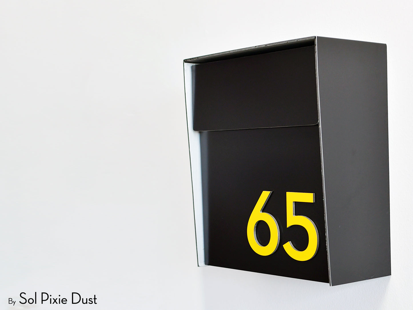 Modern Wall Mounted Mailbox Type 1 EU