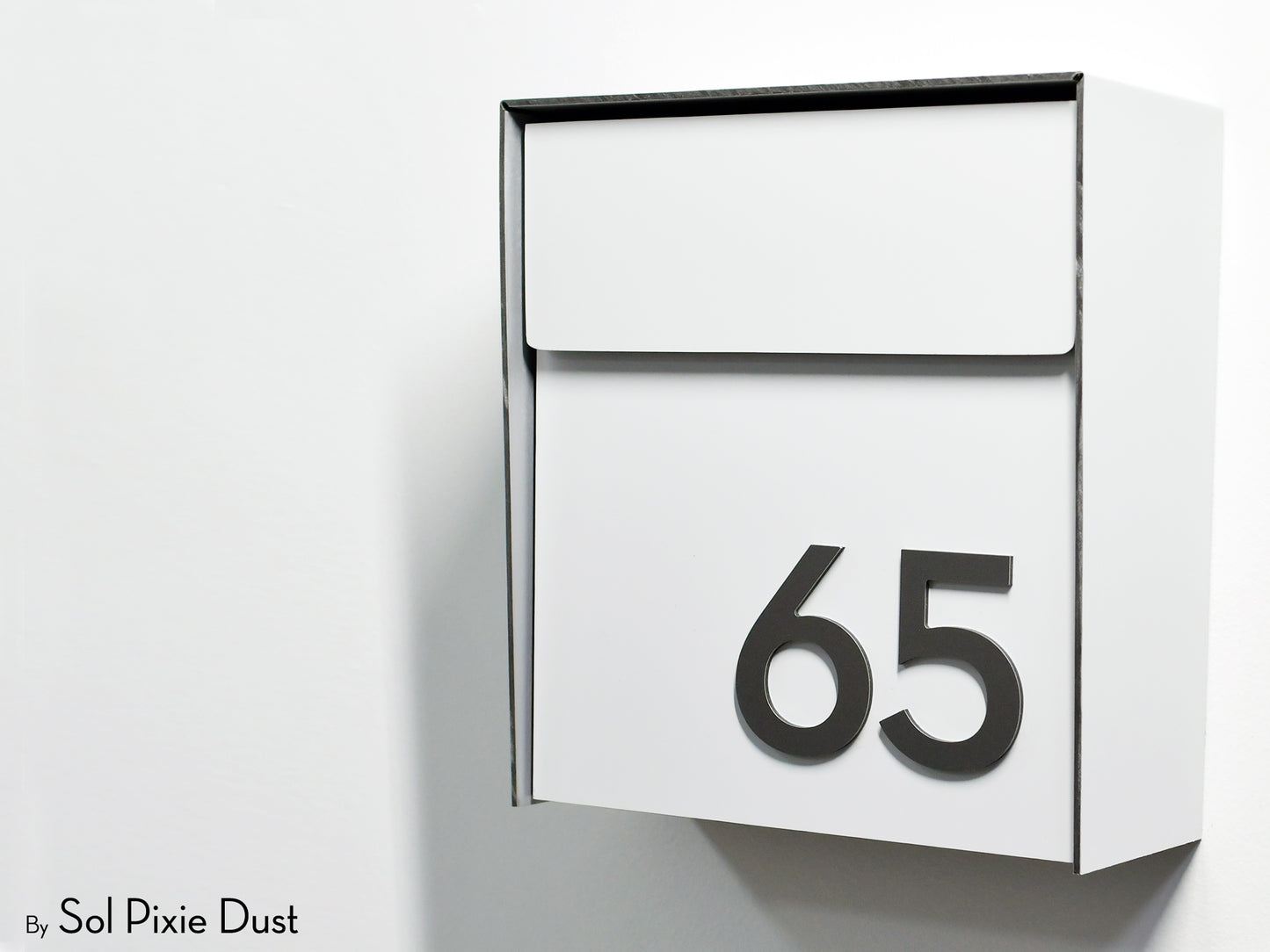 Modern Wall Mounted Mailbox Type 1 EU