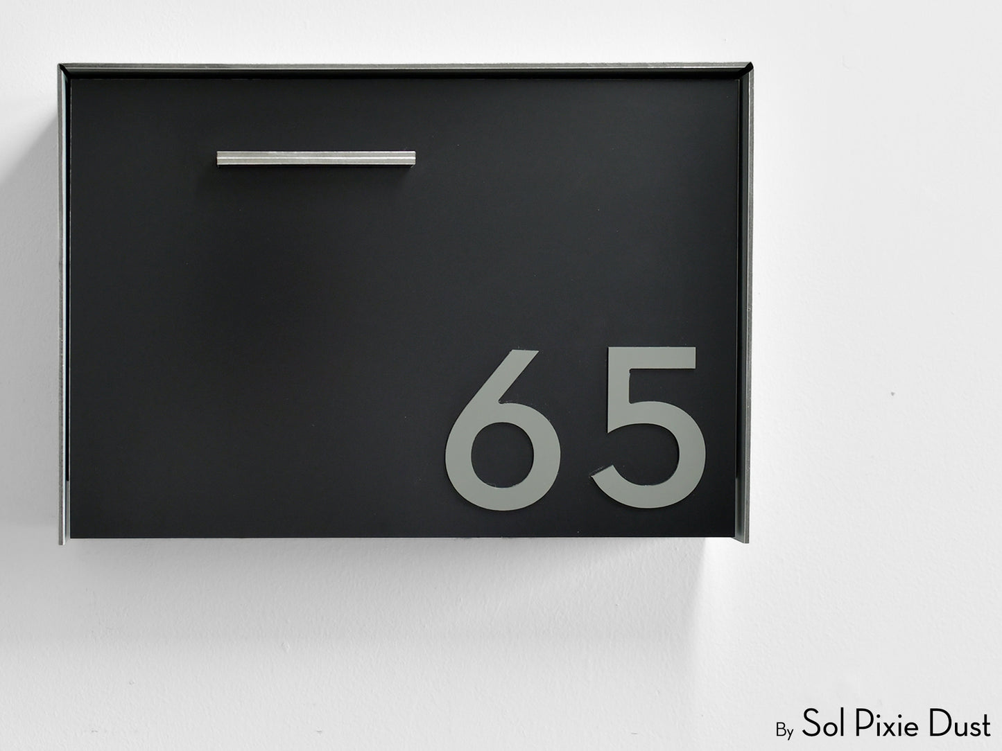 Modern Wall Mounted Mailbox Type 3 EU
