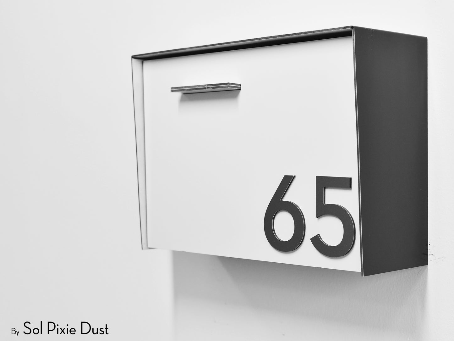 Modern Wall Mounted Mailbox Type 3 EU