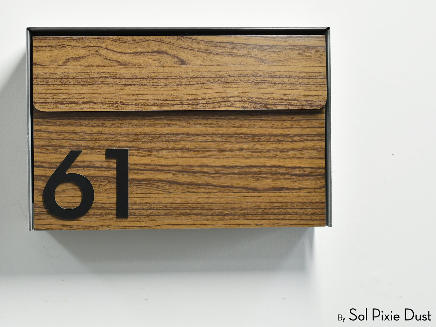 Modern Wall Mounted Mailbox Type 3 EU